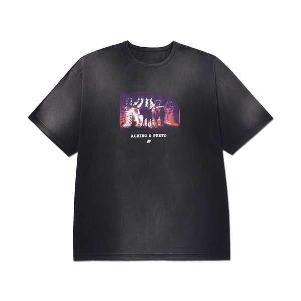 A&P KISS GROUP Tee